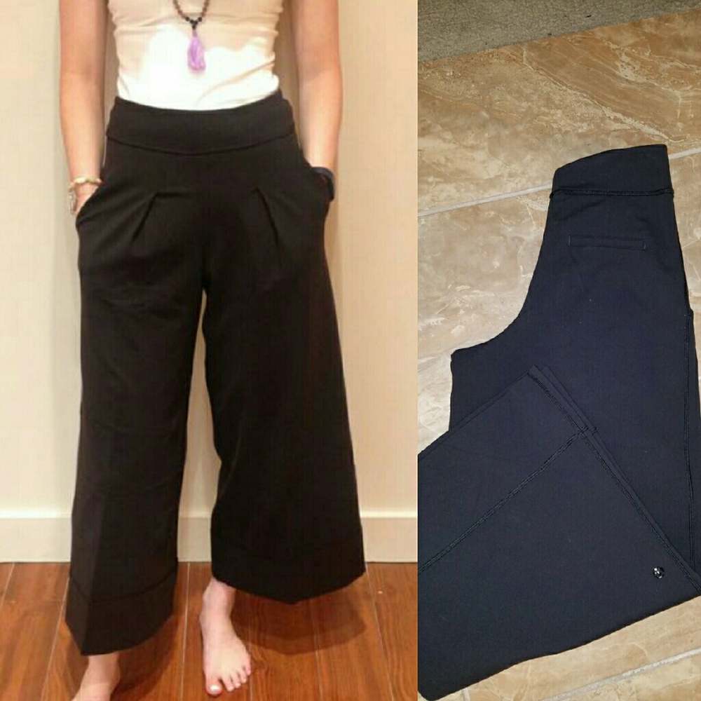 lululemon athletica Black Wide Leg Cropped Pants